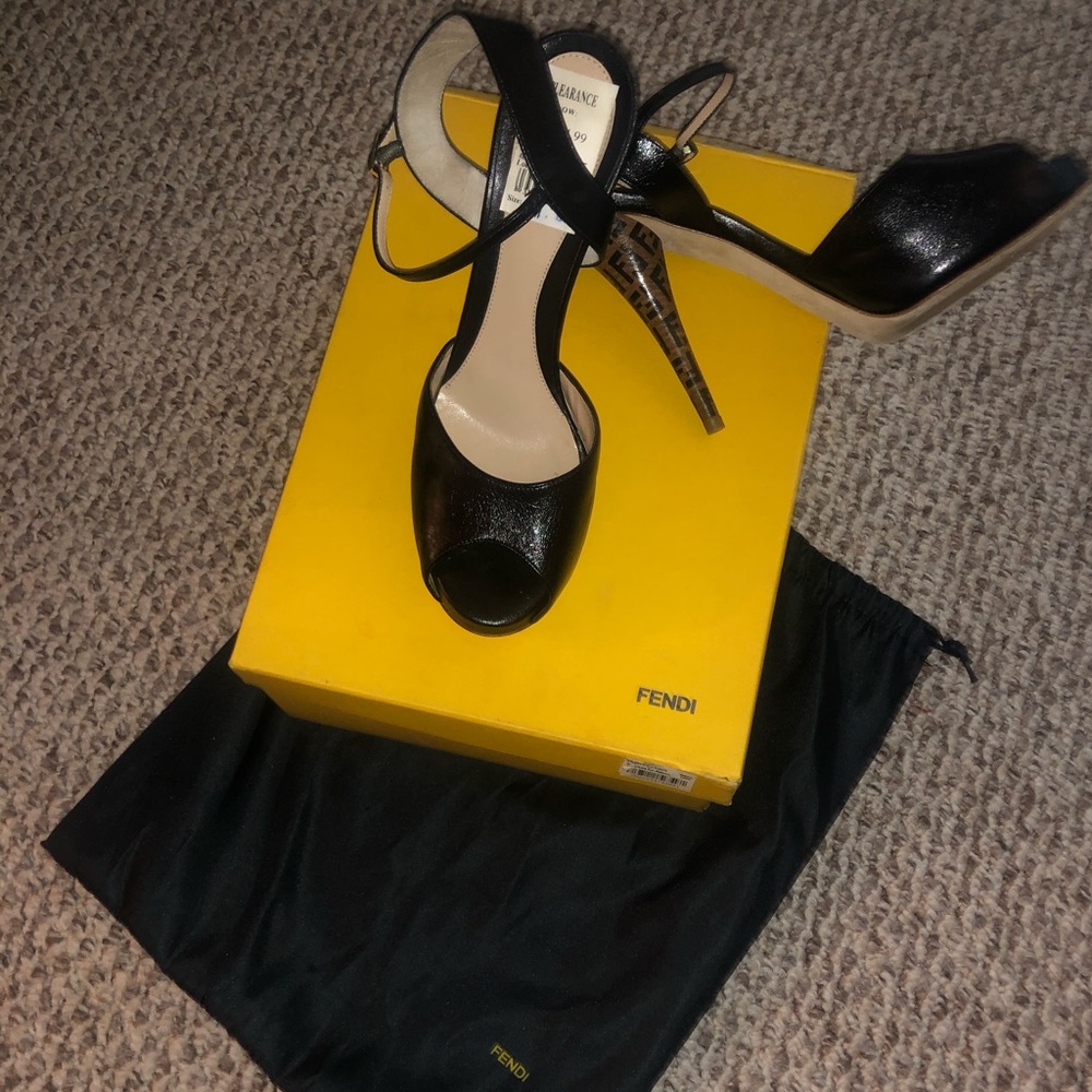 Fendi peep toe Stiletto